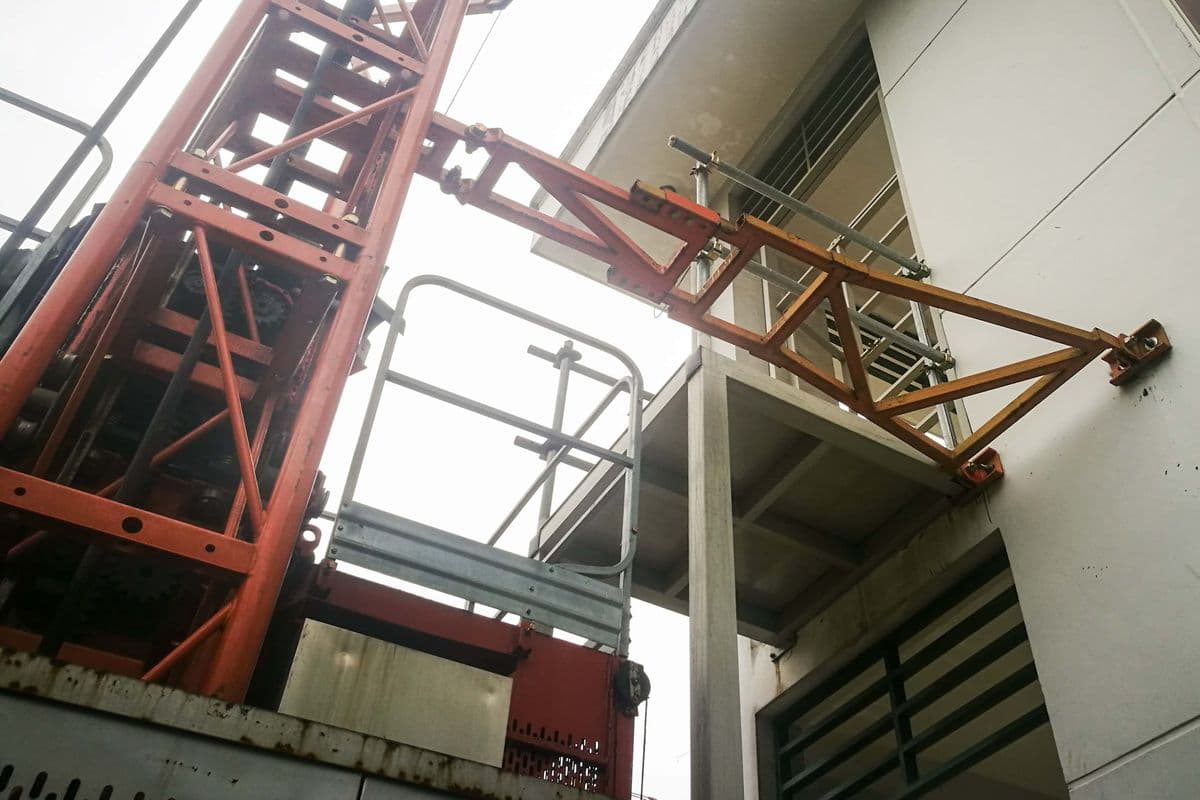 Kiểm định vận thăng nâng hàng